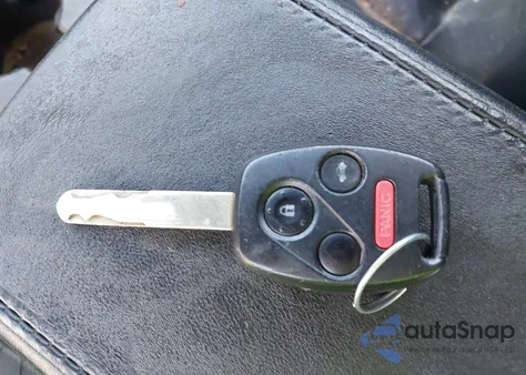 2006 Honda Accord 3.0 Ex z USA, uszkodzony, nr VIN 1HGCM66886A021555